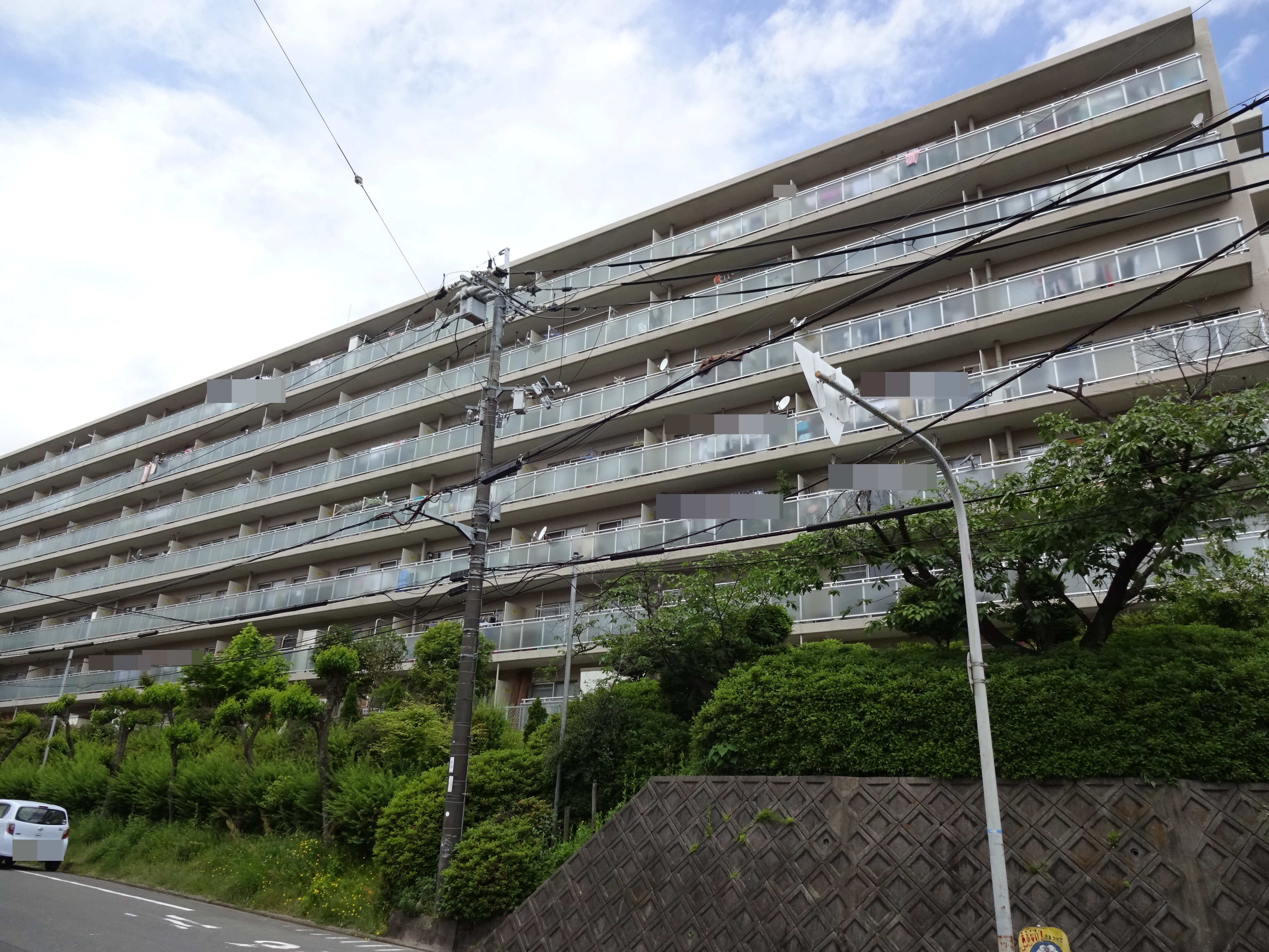 3LDK<br/ >[枚方ハイツ7号棟　３階]-外観